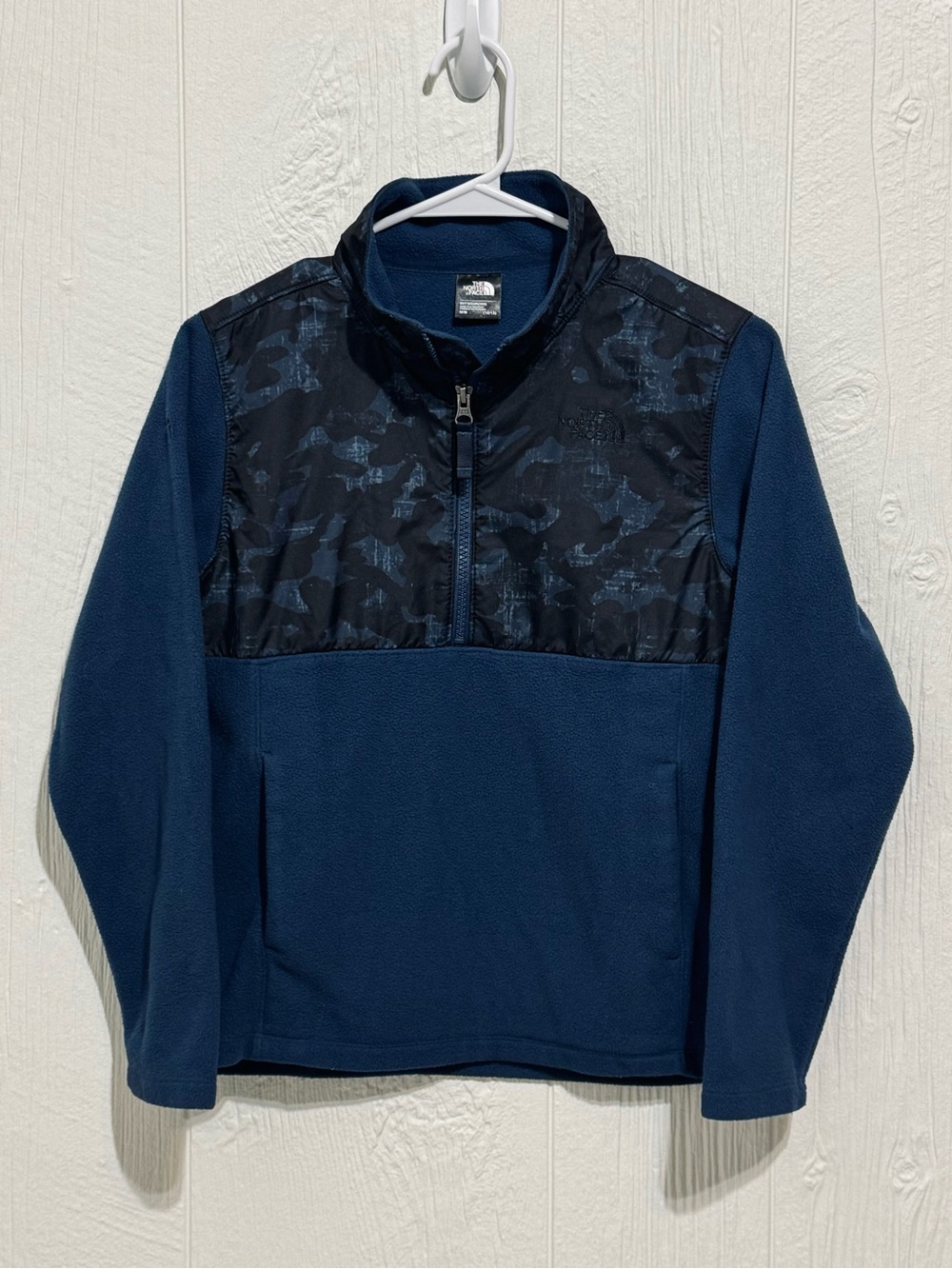 The North Face Blue Camo Print Glacier 1/4 Zip Fleece Kids Pullover Jacket